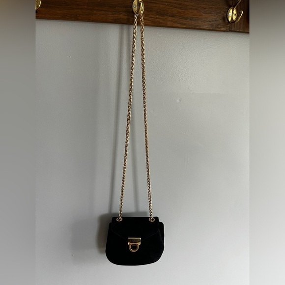 Browns Shoes Made in Canada Small Black Velvet Purse Gold Chain and Hardware - Picture 4 of 14